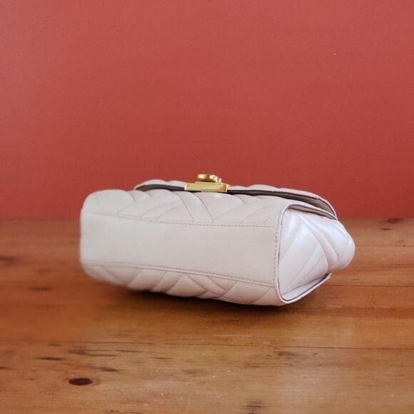 NWT Michael Kors Vivianne Medium Leather Crossbody/Satchel Handbag - Picture 5 of 6